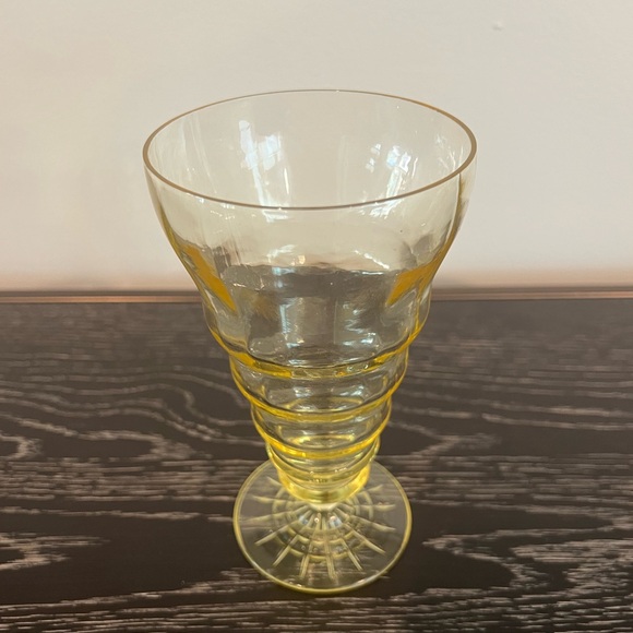 Vintage Vaseline Glass Utility Glass co.? Anchor hocking? Glows - Picture 1 of 6